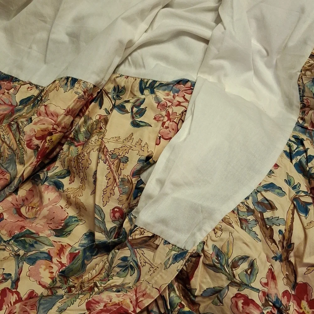 Ralph Lauren Floral Cream Blue Pink Decorative Bedding Bedskirt - Picture 4 of 4